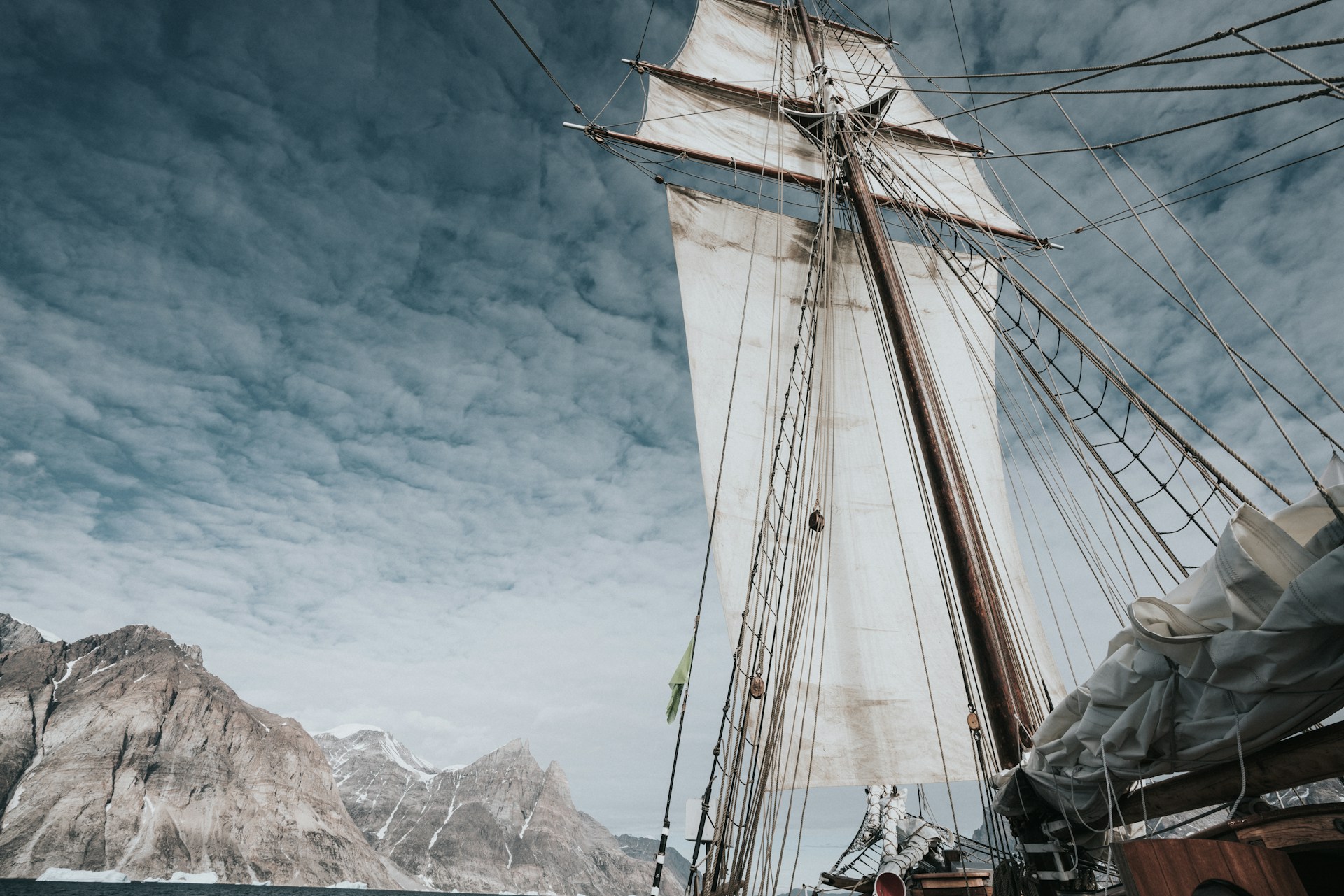 Leadership Under Extreme Conditions: A Human Resource Analysis of Ernest Shackleton's Expedition